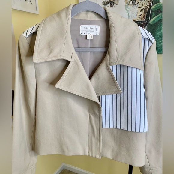 NICOLE MILLER Caprivi Striped Jacket in Khaki with Contrast Panel, Size Large - Picture 6 of 13